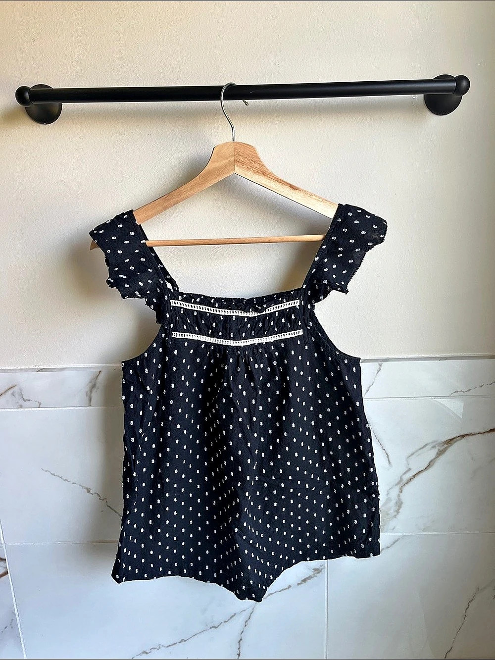 LOFT Polka Dot Ruffle Blouse in Black & White Size Medium
